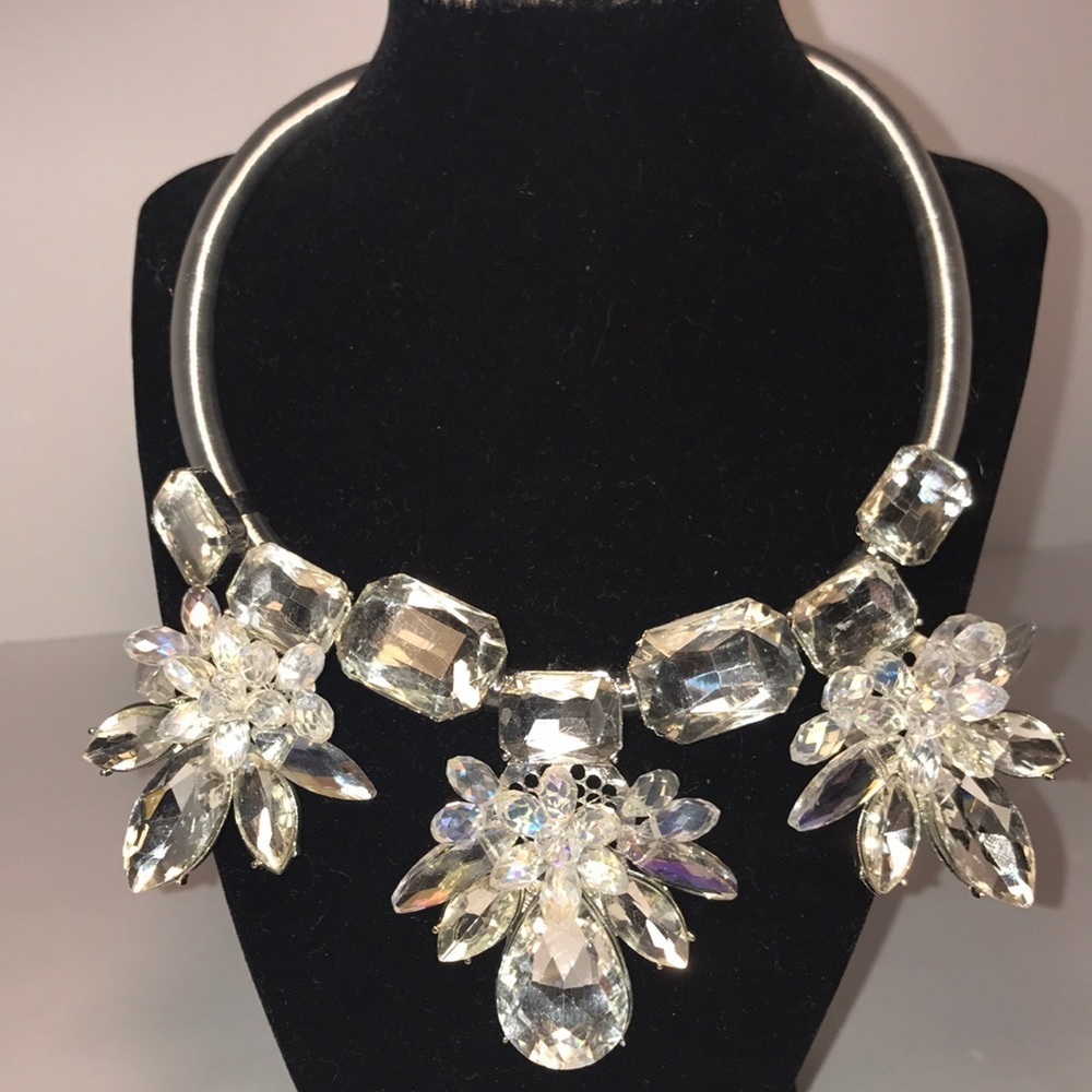 Swarovski necklace by Ana Capri chunky crystal flowers set in silver